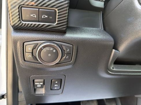 Used 2019 Ford F150 Lariat w/ Equipment Group 502A Luxury image 20