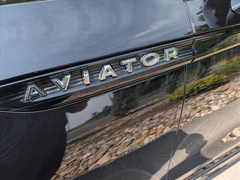 Used 2024 Lincoln Aviator Reserve w/ Equipment Group 201A AWD/4WD image 10