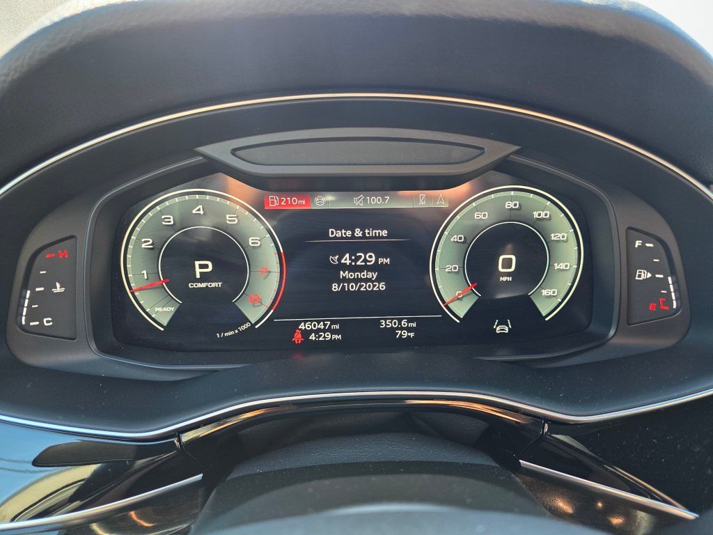 Used 2025 Audi Q7 3.0T Premium Plus AWD/4WD image 39