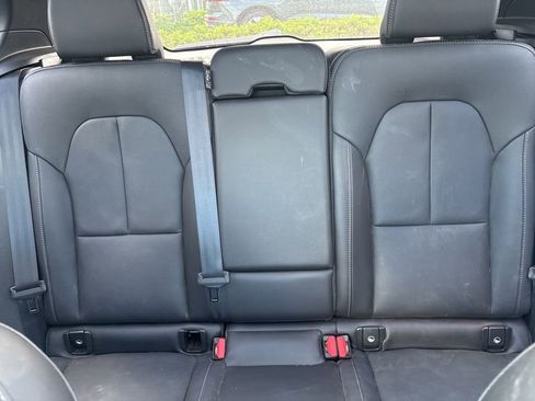 Used 2024 Volvo XC40 B5 Ultimate w/ Protection Package Premier AWD/4WD image 24