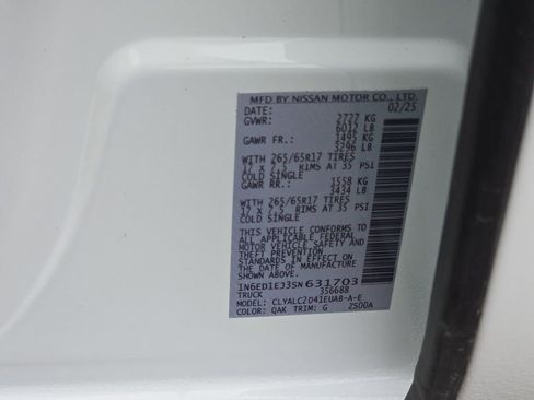 Used 2025 Nissan Frontier SV w/ SV Convenience Package image 36