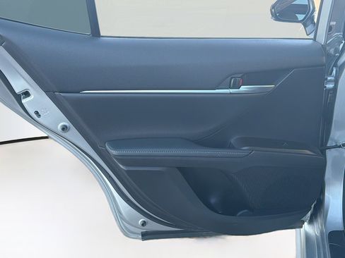 Used 2021 Toyota Camry XSE w/ Navigation Package image 28