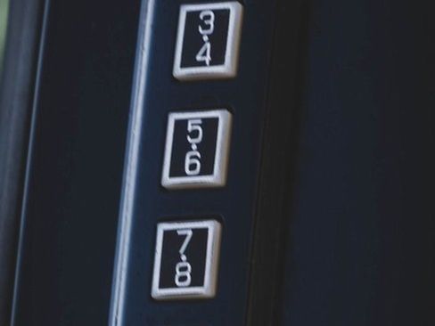 Used 2017 Ford F250 XLT w/ XLT Premium Package image 8