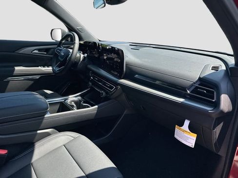 New 2025 Chevrolet Traverse LT w/ Enhanced Driving Package image 30