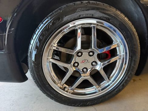 Used 2002 Chevrolet Corvette Z06 w/ Memory Pkg image 25