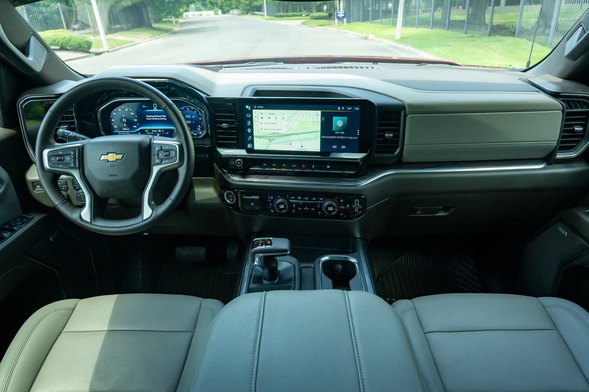 Used 2024 Chevrolet Silverado 1500 LTZ AWD/4WD image 16