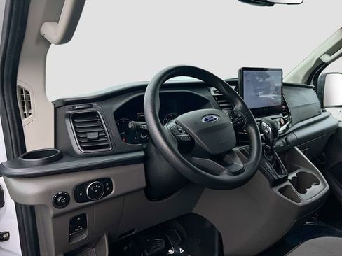 Used 2024 Ford Transit 350 XLT image 9