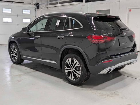 Certified 2025 Mercedes-Benz GLA 250 4MATIC image 10