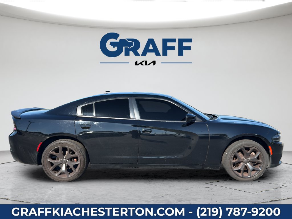 Used 2023 Dodge Charger SXT w/ Blacktop Package AWD/4WD image 9