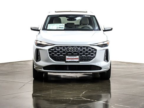 New 2025 Audi Q5 Premium image 2