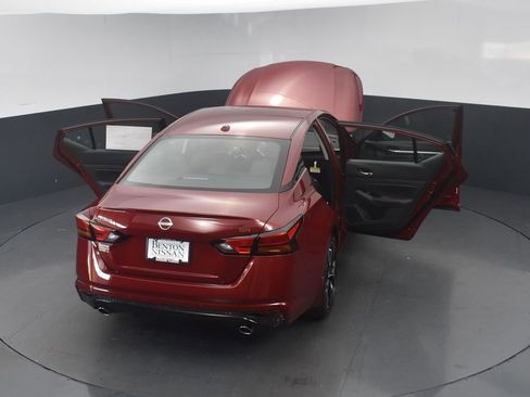 New 2025 Nissan Altima 2.5 SR image 24