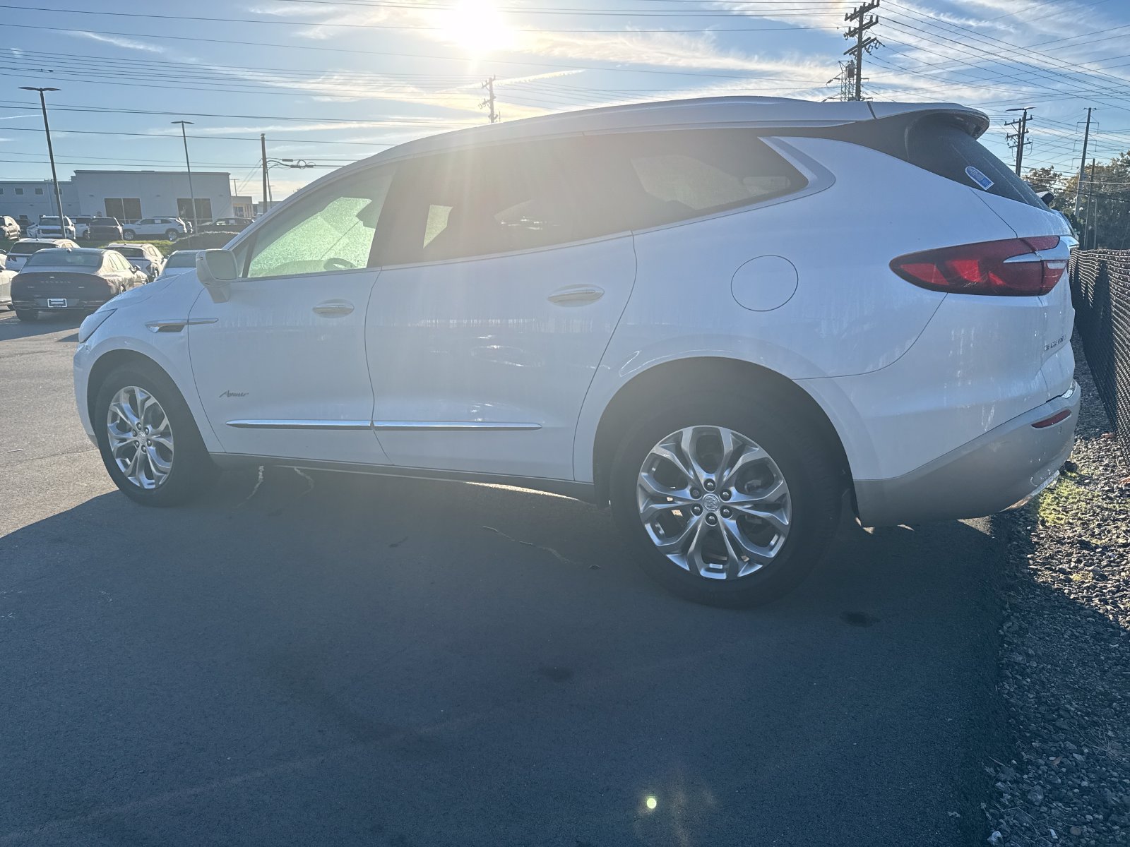 Used 2019 Buick Enclave Avenir AWD/4WD image 9