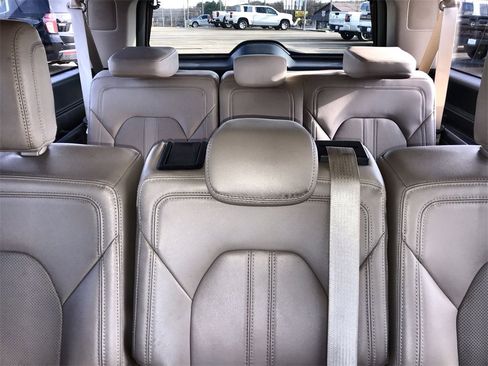 Used 2022 Ford Expedition Max Limited image 24