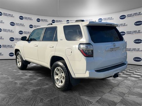 Used 2019 Toyota 4Runner SR5 image 3