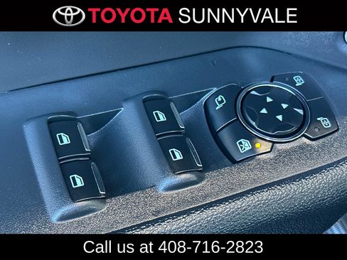 Used 2024 Ford Expedition XLT RWD image 17