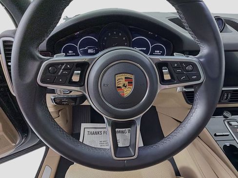 Certified 2019 Porsche Cayenne AWD/4WD image 15
