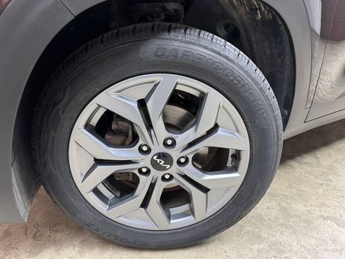 Used 2024 Kia Seltos S FWD image 31