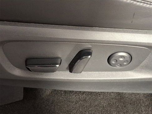 Certified 2025 INFINITI QX60 Luxe image 21