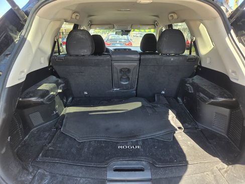 Used 2020 Nissan Rogue SV AWD/4WD image 10
