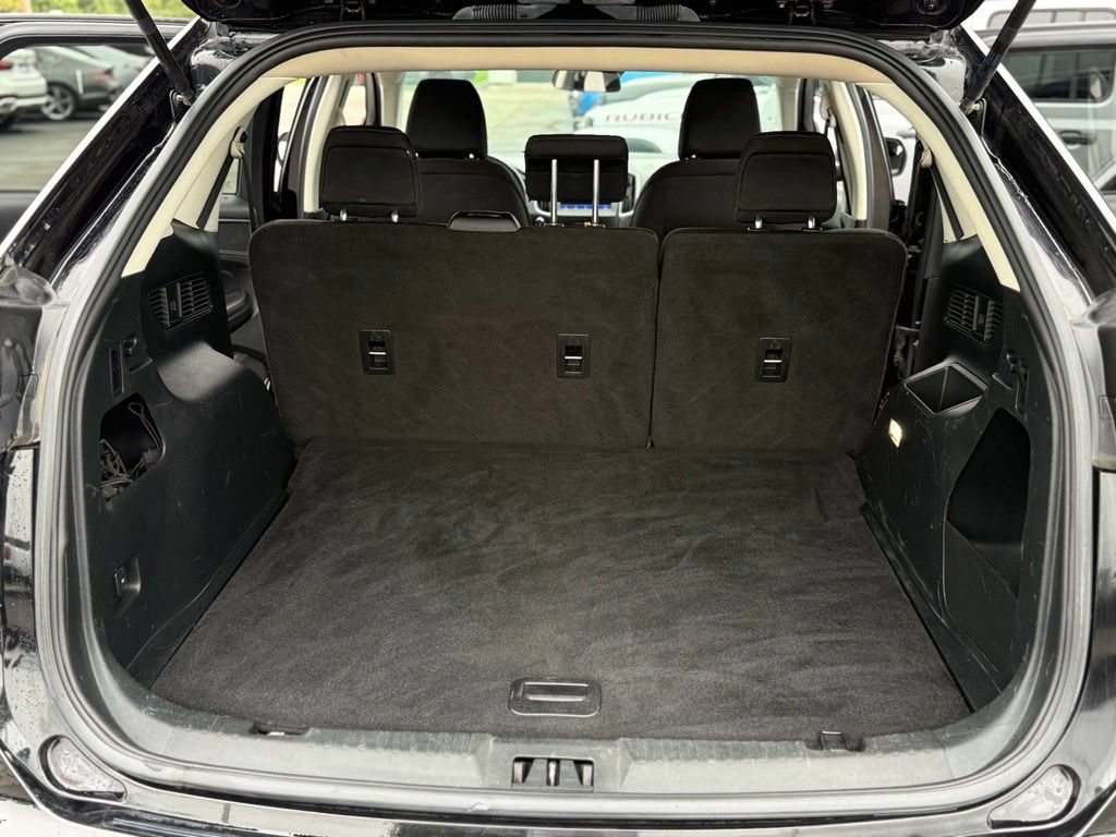Used 2020 Ford Edge SE w/ Cargo Accessory Package FWD image 27