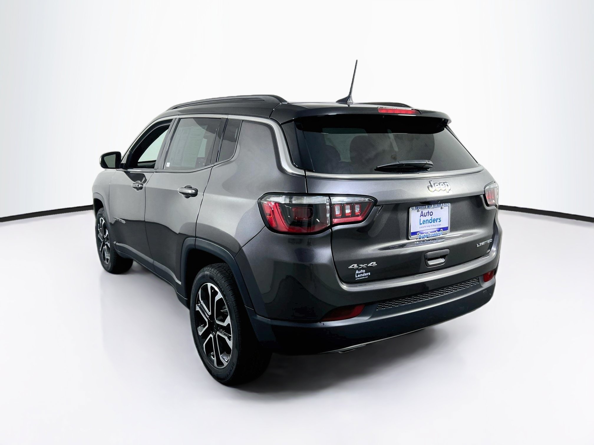 Used 2023 Jeep Compass Limited AWD/4WD image 7