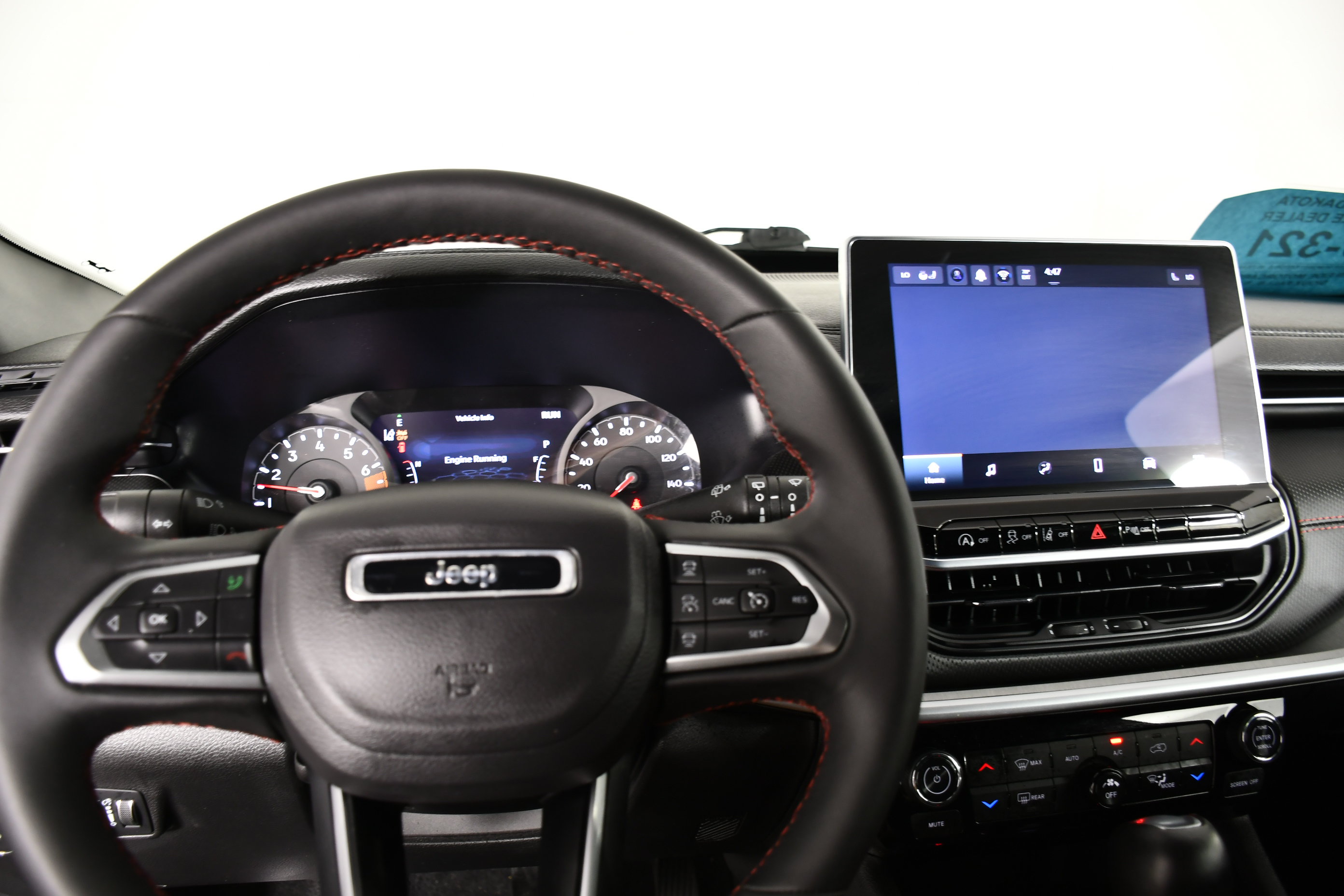 Used 2026 Jeep Compass Trailhawk AWD/4WD image 16