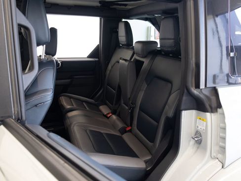 Used 2024 Ford Bronco Outer Banks AWD/4WD image 20