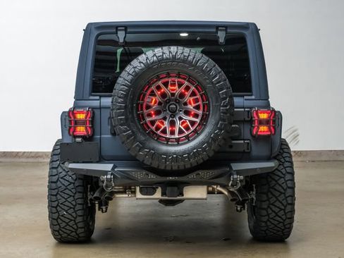 Used 2025 Jeep Wrangler Unlimited Rubicon 392 image 21