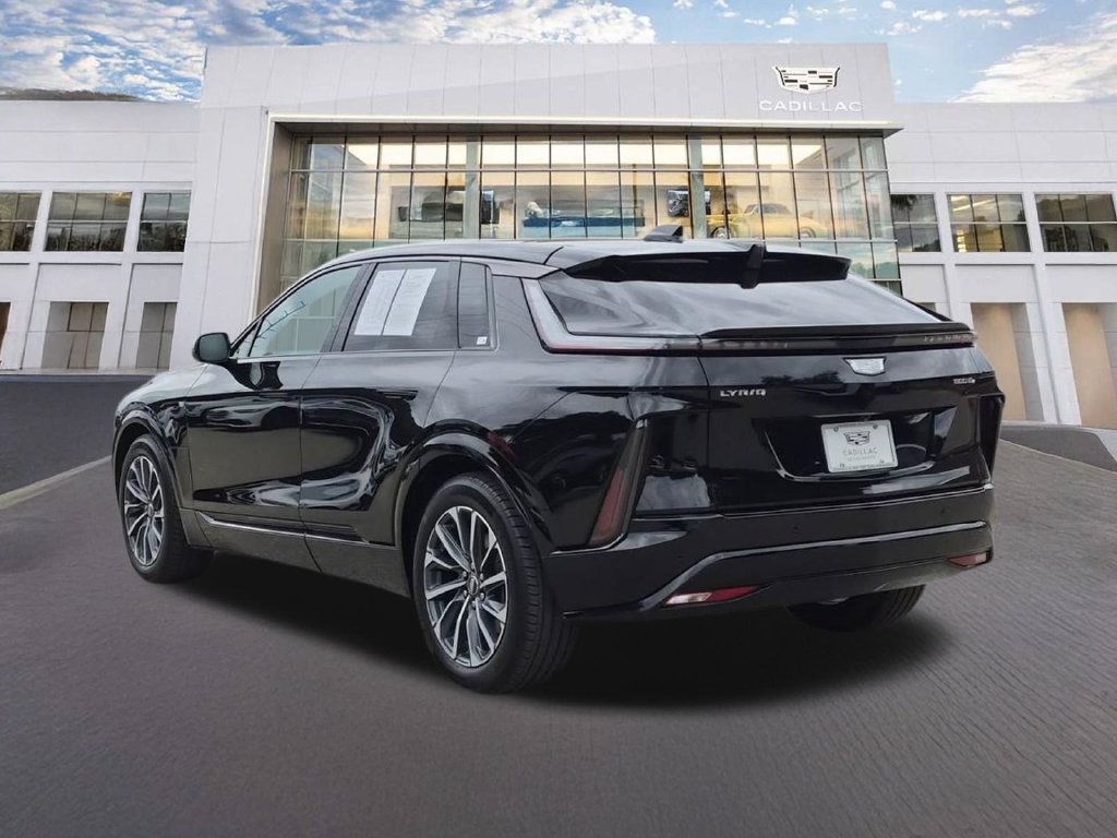 Certified 2024 Cadillac Lyriq Sport AWD/4WD image 7