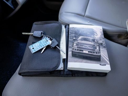 Used 2018 Ford F250 XL image 21