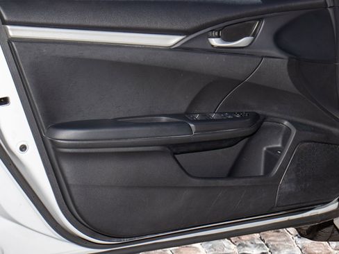 Used 2020 Honda Civic Sport image 10