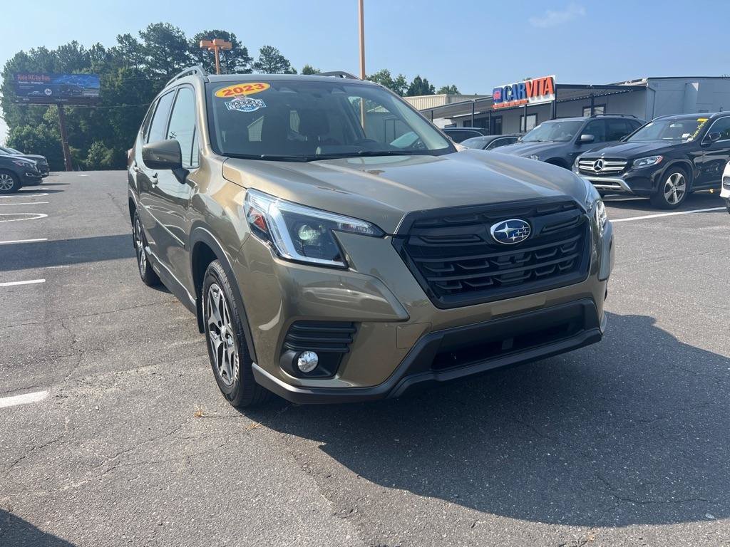 Used 2023 Subaru Forester Premium AWD/4WD image 27