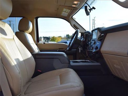 Used 2016 Ford F350 Lariat w/ Chrome Package image 26