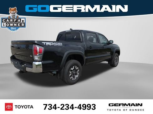 Used 2020 Toyota Tacoma TRD Off-Road AWD/4WD image 8