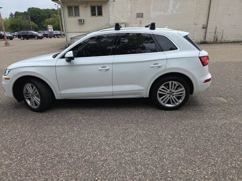 Used 2018 Audi Q5 2.0T Premium Plus w/ Premium Plus Package AWD/4WD image 4