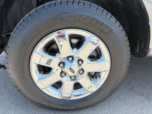 Used 2014 Ford F150 XLT w/ Equipment Group 302A Luxury RWD image 4