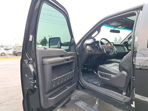 Used 2016 Ford F350 Platinum w/ Platinum Package image 10