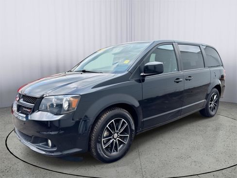 Used 2018 Dodge Grand Caravan SE FWD image 12