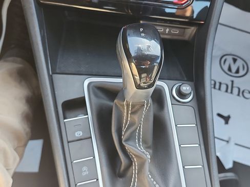 Used 2025 Volkswagen Jetta Sport FWD image 27