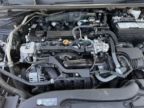 Used 2025 Toyota Corolla LE FWD image 32