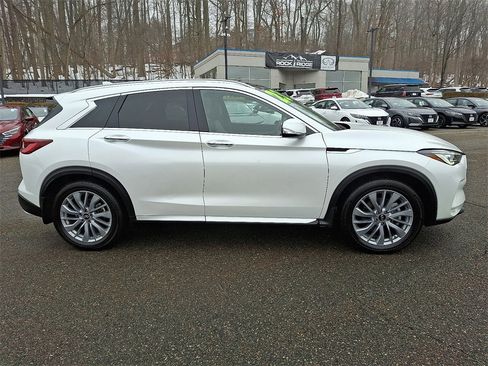 Used 2023 INFINITI QX50 Luxe image 8