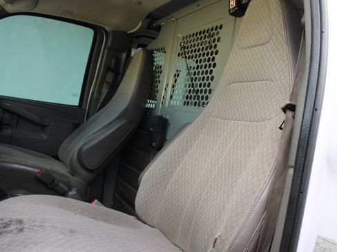 Used 2017 GMC Savana 2500 RWD image 14