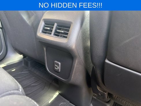 Used 2022 GMC Terrain SLE w/ LPO, Floor Liner Package FWD image 36