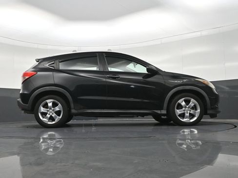 Used 2016 Honda HR-V LX image 27
