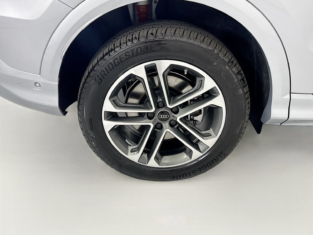 Used 2026 Audi Q5 Premium Plus AWD/4WD image 32