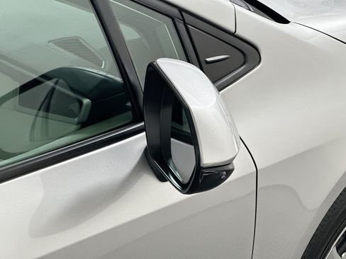 Used 2025 Toyota Corolla LE FWD image 13