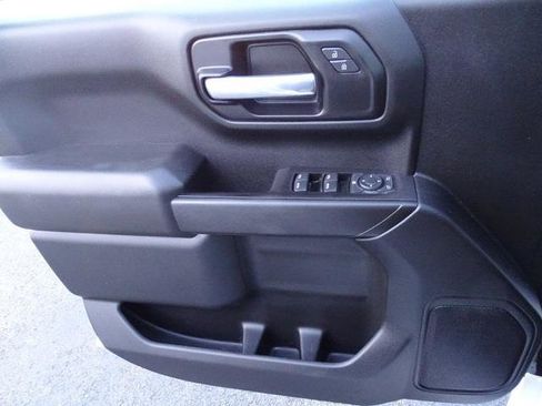 Used 2021 GMC Sierra 1500 4x4 Crew Cab w/ Sierra Value Package image 20