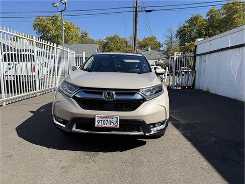 Used 2019 Honda CR-V Touring image 3