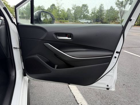 Used 2023 Toyota Corolla SE FWD image 16