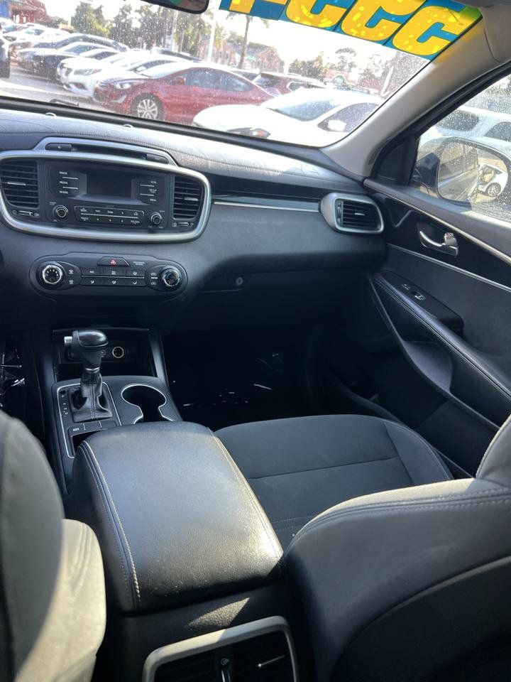 Used 2016 Kia Sorento L FWD image 8